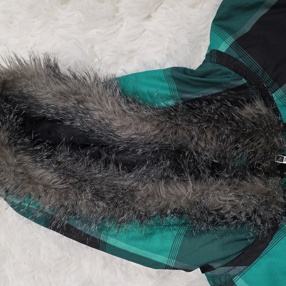 O'NEILL Green Plaid Bomber Coat With Faux Fur Hood. Size L - Picture 2 of 7
